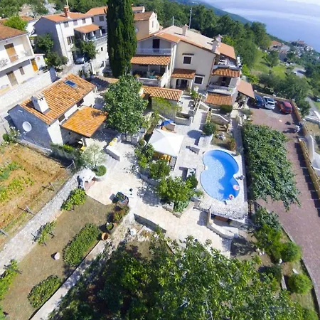 Villa Kuca Za Odmor Ameli à Mošćenička Draga Extérieur photo